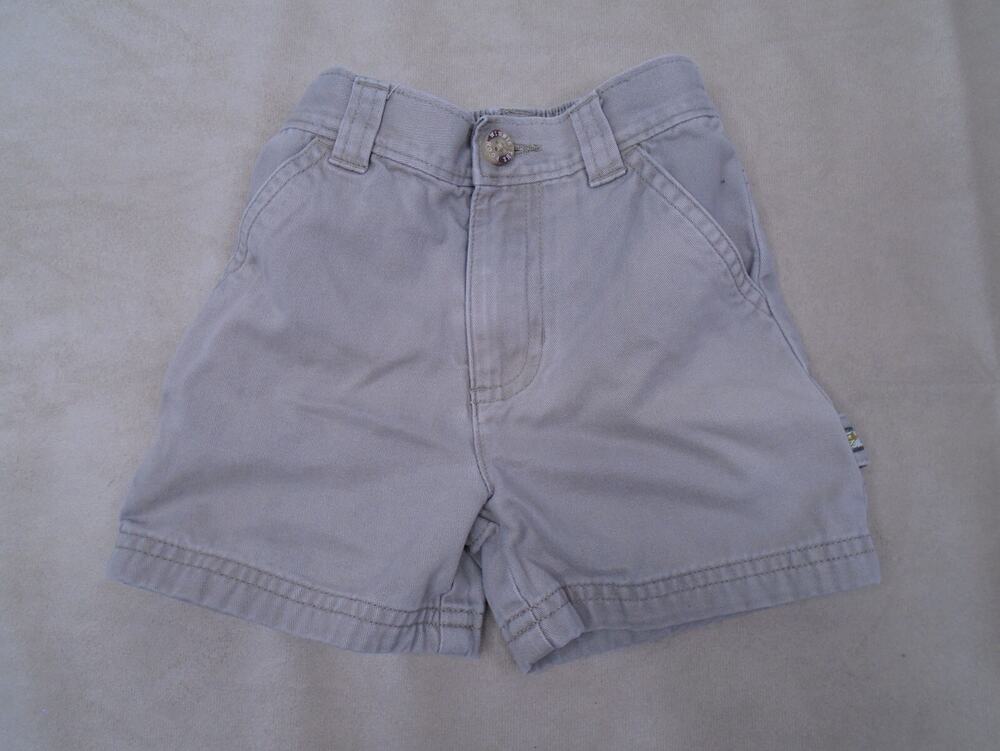 Vintage Y2K Winnie The Pooh Bug Finders Shorts Beige Tigger Size 12M Embroidered